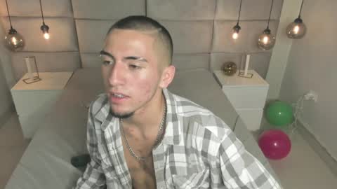 King Dante  online show from December 30, 2:42 am