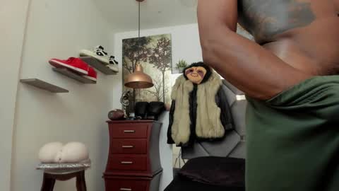 HOT MEN BLACK online show from February 22, 12:36 pm