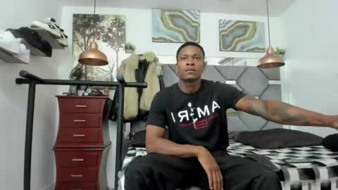 Snapshot of king_fitt_ chatting on July 2, 11:11 pm HOT MEN BLACK online show from July 2, 11:11 pm