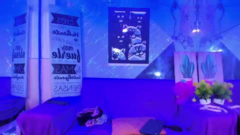 king_hot26 online show from June 4, 12:00 pm