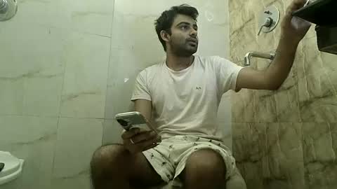 Snapshot of king_kong_india3 chatting on January 12, 6:59 pm Jay online show from January 12, 6:59 pm