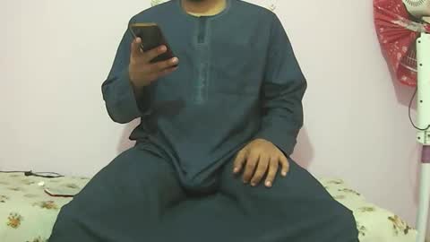 Snapshot of king_of_arabians chatting on April 1, 4:57 am king_of_arabians online show from April 1, 4:57 am
