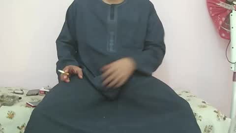 Snapshot of king_of_arabians chatting on April 6, 6:36 am king_of_arabians online show from April 6, 6:36 am