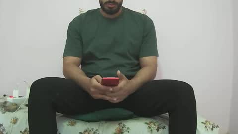 Snapshot of king_of_arabians chatting on April 22, 11:56 am king_of_arabians online show from April 22, 11:56 am