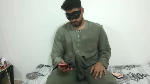 Snapshot of king_of_arabians chatting on May 31, 6:09 pm king_of_arabians online show from May 31, 6:09 pm