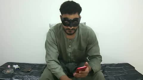 Snapshot of king_of_arabians chatting on June 11, 12:32 am king_of_arabians online show from June 11, 12:32 am
