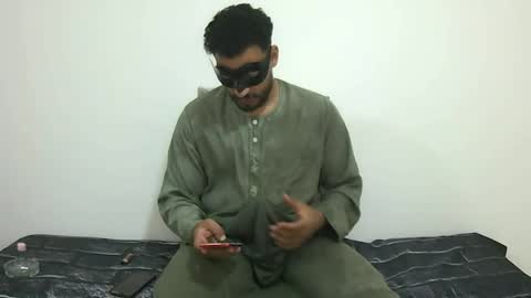 Snapshot of king_of_arabians chatting on June 11, 5:33 pm king_of_arabians online show from June 11, 5:33 pm