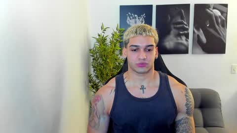 king_of_kings__ online show from December 2, 11:51 pm