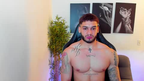 king_of_kings__ online show from January 17, 7:38 pm