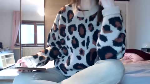 sexysexyhotwetpinkredpussy online show from April 29, 6:03 pm