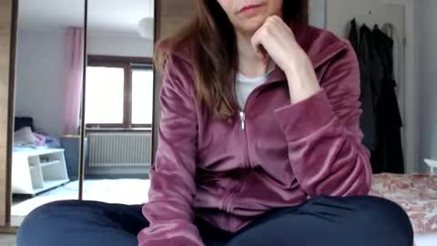sexysexyhotwetpinkredpussy online show from May 21, 6:37 pm