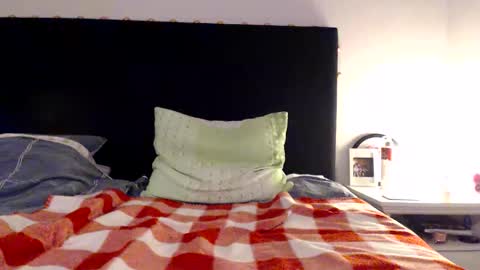 sexysexyhotwetpinkredpussy online show from June 6, 6:56 pm