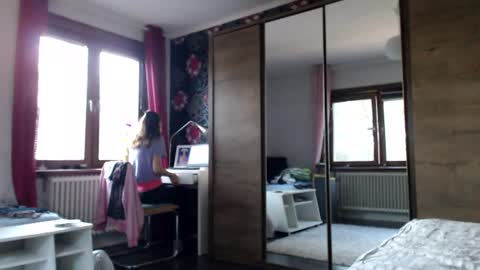 sexysexyhotwetpinkredpussy online show from July 20, 6:32 pm
