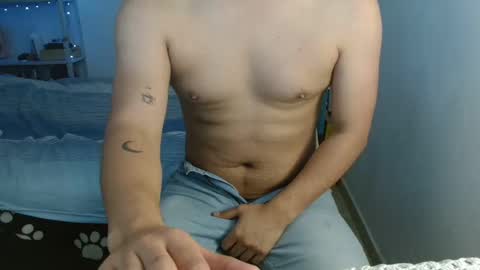 Snapshot of kingconejo chatting on February 17, 10:14 pm Conejo online show from February 17, 10:14 pm