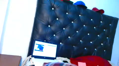 Snapshot of kingconejo chatting on March 7, 9:27 pm Conejo online show from March 7, 9:27 pm