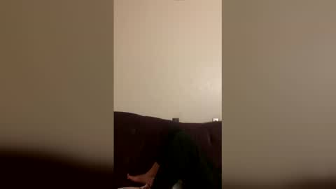 Snapshot of kingecstasyxxxddd chatting on February 18, 7:21 pm kingecstasyxxxddd online show from February 18, 7:21 pm