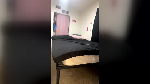 Snapshot of kingecstasyxxxddd chatting on March 14, 2:00 pm kingecstasyxxxddd online show from March 14, 2:00 pm