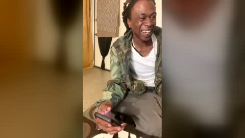 Snapshot of kingecstasyxxxddd chatting on March 19, 5:11 am kingecstasyxxxddd online show from March 19, 5:11 am