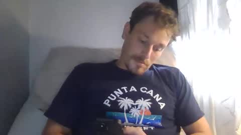Snapshot of kingharold92 chatting on June 9, 4:51 pm kingharold92 online show from June 9, 4:51 pm