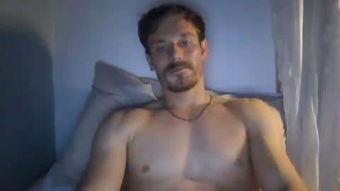 Snapshot of kingharold92 chatting on June 12, 11:14 pm kingharold92 online show from June 12, 11:14 pm