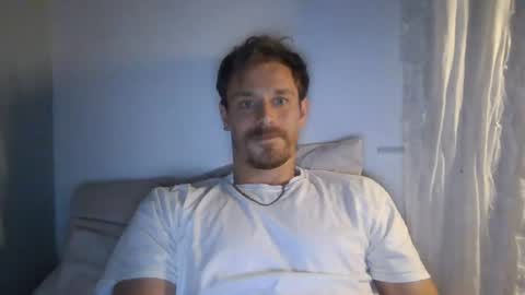 Snapshot of kingharold92 chatting on June 14, 10:34 pm kingharold92 online show from June 14, 10:34 pm