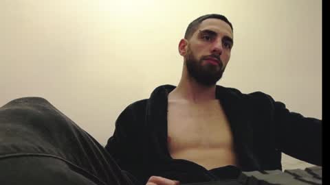 KingKarlos  online show from December 20, 6:35 pm