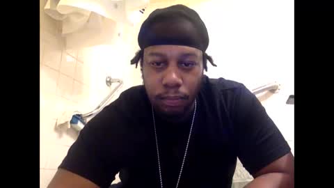 Snapshot of kinglibra420 chatting on March 12, 10:10 am loyal fuck online show from March 12, 10:10 am