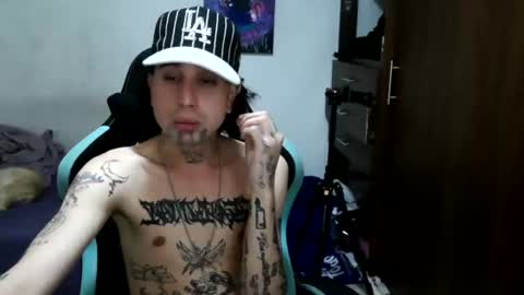 elik online show from June 17, 6:42 pm