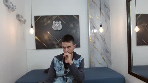 Snapshot of kingoftemptation chatting on March 9, 2:48 am KING online show from March 9, 2:48 am