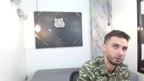 Snapshot of kingoftemptation chatting on March 25, 2:50 am KING online show from March 25, 2:50 am