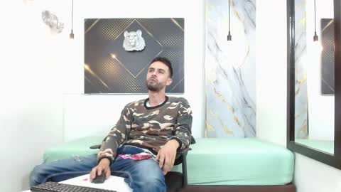 Snapshot of kingoftemptation chatting on March 29, 3:28 am KING online show from March 29, 3:28 am