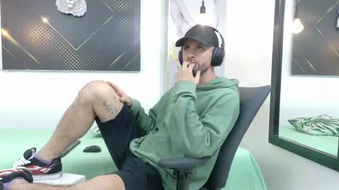 KING  online show from June 7, 3:43 am