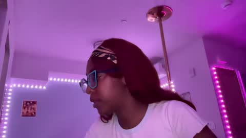Snapshot of kingparrisjae chatting on June 14, 3:41 am King Parris Jae online show from June 14, 3:41 am