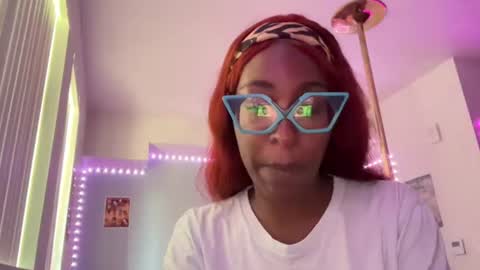 Snapshot of kingparrisjae chatting on June 14, 6:10 pm King Parris Jae online show from June 14, 6:10 pm
