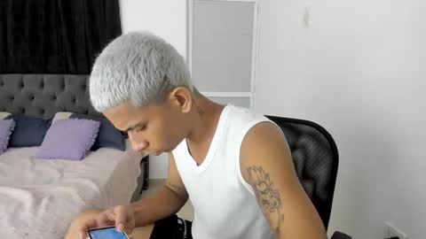 DOMINANT ALPHA KINGS online show from November 19, 5:51 am