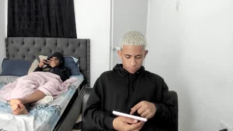 DOMINANT ALPHA KINGS online show from November 26, 8:04 am