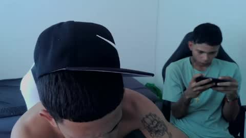 DOMINANT ALPHA KINGS online show from April 20, 7:15 pm