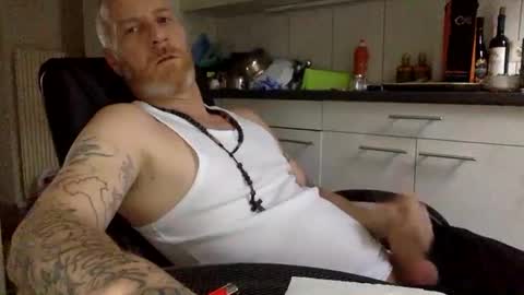 kingsize online show from December 30, 12:42 pm