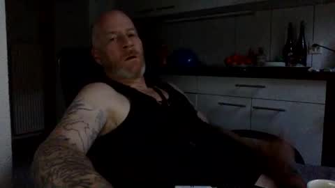 kingsize online show from January 24, 7:30 am
