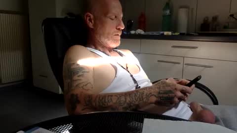 kingsize online show from September 10, 9:53 am