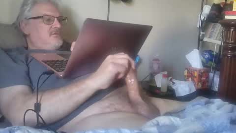 Snapshot of kingtongue10 chatting on March 23, 8:02 pm kingtongue10 online show from March 23, 8:02 pm