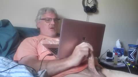 Snapshot of kingtongue10 chatting on May 10, 2:55 pm kingtongue10 online show from May 10, 2:55 pm