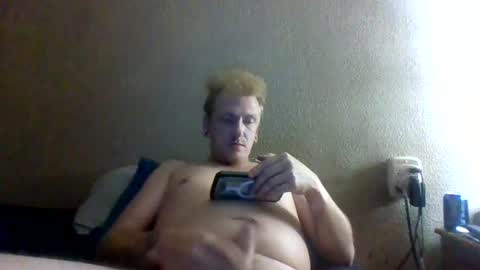 Snapshot of kingtrilla187 chatting on June 18, 9:14 am kingtrilla187 online show from June 18, 9:14 am