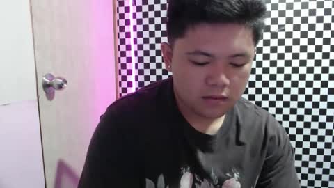 Snapshot of kingvoltage chatting on March 22, 3:21 am Yuki online show from March 22, 3:21 am