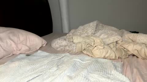 Snapshot of kinkbitch25 chatting on February 15, 11:34 pm Kinkbitch online show from February 15, 11:34 pm