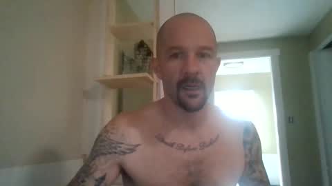 Snapshot of kinkster615 chatting on June 7, 8:01 pm Kinkster online show from June 7, 8:01 pm