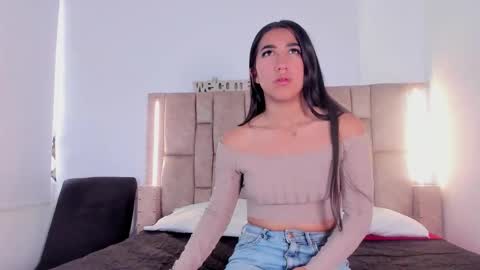 kinky__couplee online show from March 27, 7:35 pm