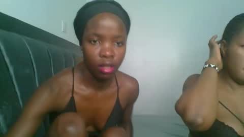 Snapshot of kinky_aria chatting on October 10, 5:23 pm kinky_aria online show from October 10, 5:23 pm