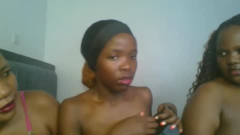 Snapshot of kinky_aria chatting on October 11, 5:55 pm kinky_aria online show from October 11, 5:55 pm