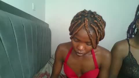 Snapshot of kinky_aria chatting on November 8, 7:12 pm kinky_aria online show from November 8, 7:12 pm